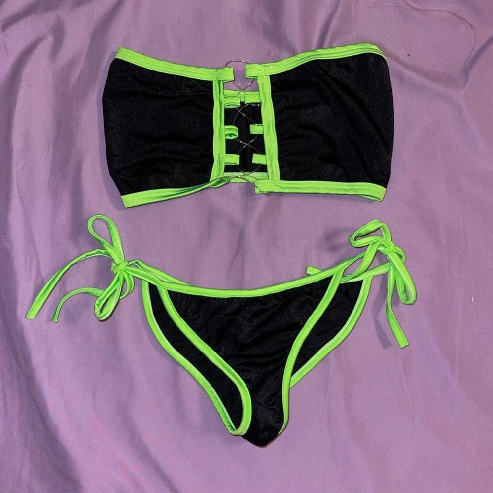 Neon Green & Black Microkini